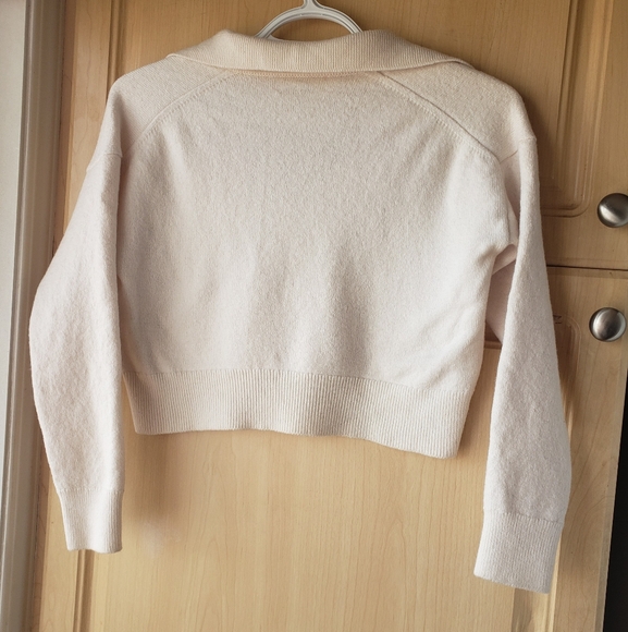Wilfred White V-Neck Sweater - Picture 7 of 12